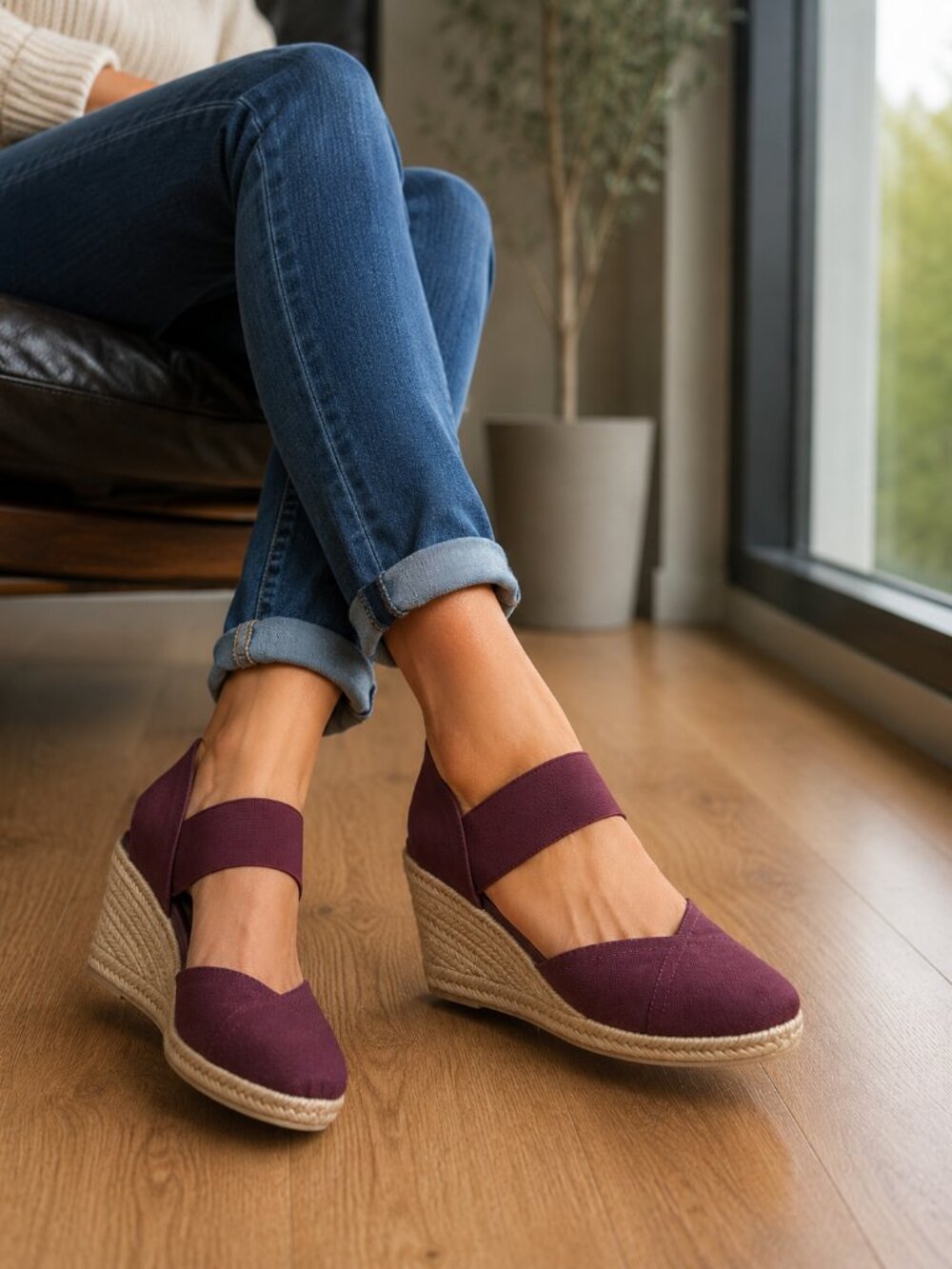 Mr. Cat Burgundy Canvas Espadrille Wedges | Size 6 | Excellent Condition
